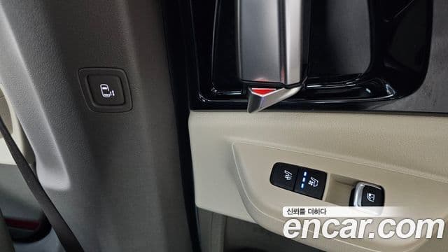 Kia Carnival 2025 — Şəkil 15/20