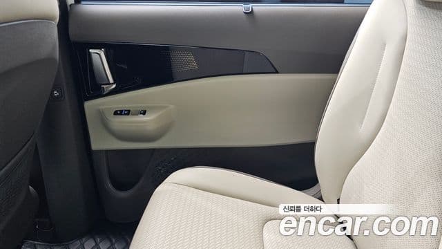 Kia Carnival 2025 — Photo 9/32
