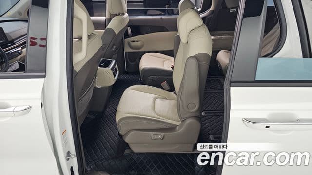 Kia Carnival 2025 — Photo 26/32