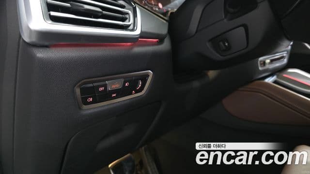 BMW X6 2022 — Photo 9/35