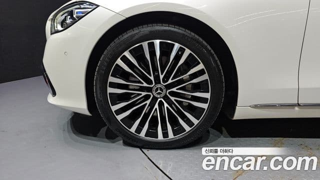 Mercedes-Benz S-Class 2022 — Фото 5/20