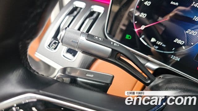 Mercedes-Benz S-Class 2022 — Photo 13/35