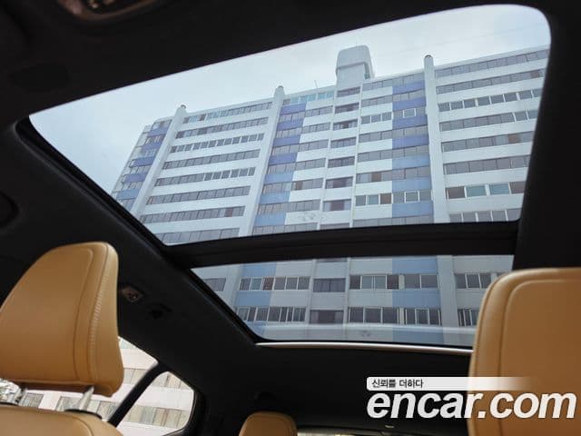 Volvo XC40 2021 — Şəkil 8/17