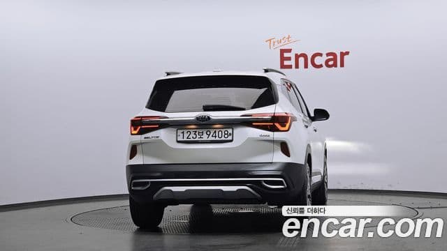 Kia Seltos 2020 — ფოტო 4/20