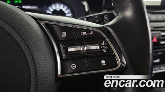 Kia Seltos 2020 — ფოტო 17/20