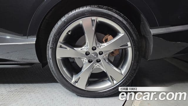 Genesis GV80 2023 — Photo 28/30
