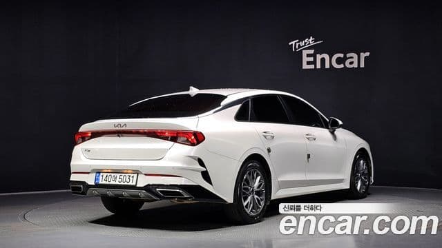 Kia K5 2021 — Şəkil 2/20