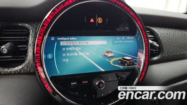 Mini Cooper Electric 2023 — ფოტო 3/20