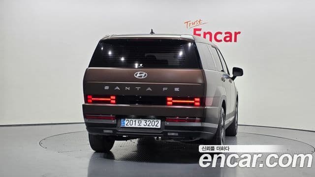 Hyundai Santa Fe 2024 — ფოტო 4/20