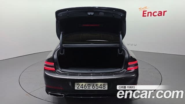 Genesis Electrified G80 2023 — ფოტო 19/20