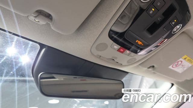 Kia Niro 2022 — фото 19 из 20