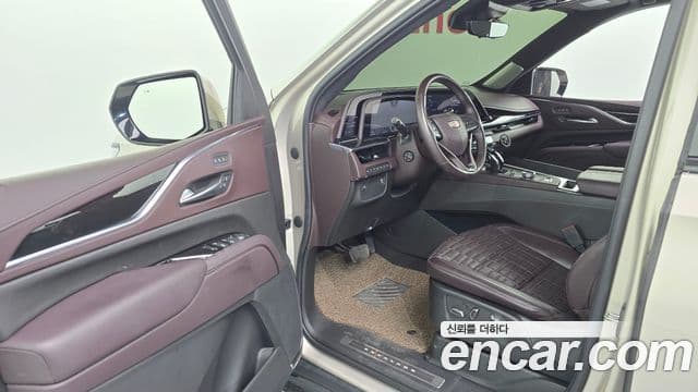 Cadillac Escalade 2023 — ფოტო 10/20