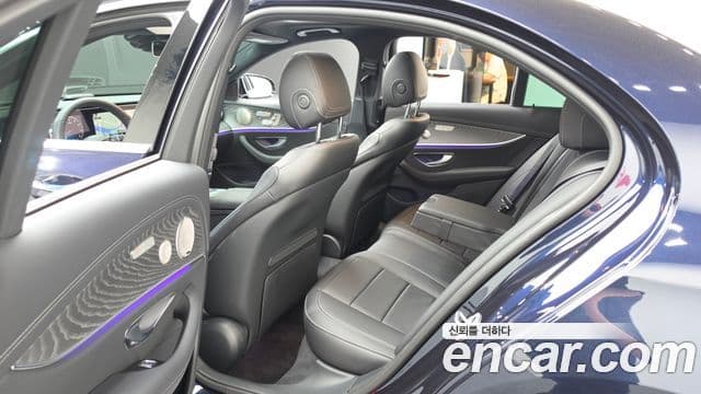 Mercedes-Benz E-Class 2023 — Şəkil 12/20