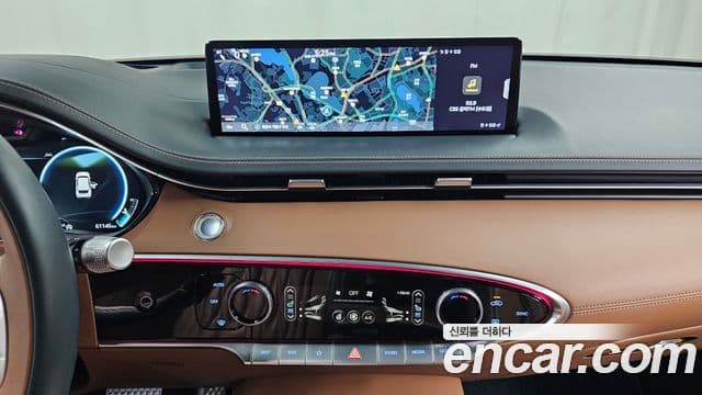 Genesis GV70 2022 — ფოტო 12/20