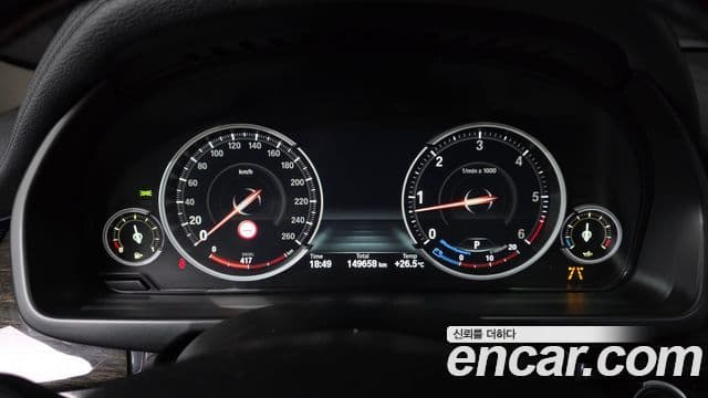 BMW X6 2018 — Şəkil 8/20