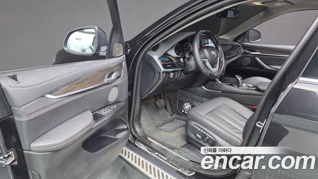 BMW X6 2018 — Şəkil 10/20