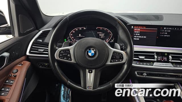 BMW X5 2019 — ფოტო 13/20