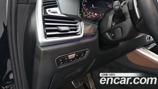 BMW X5 2019 — Photo 14/33