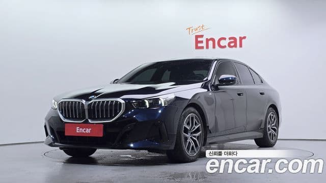 BMW 5 Series 2025 — Фото 1/20