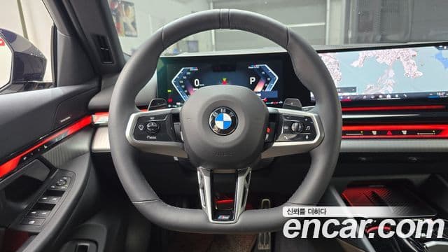 BMW 5 Series 2025 — Фото 13/20