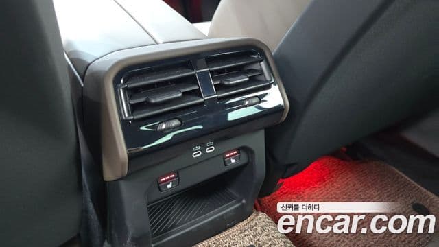 BMW 5 Series 2025 — Фото 17/20