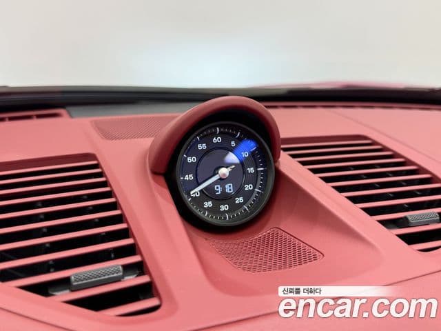 Porsche 911 2025 — Şəkil 12/20