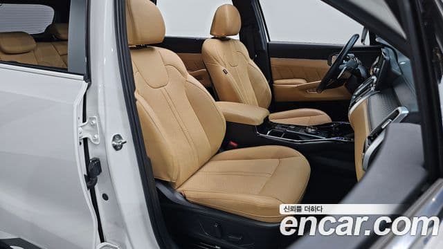 Kia Sorento 2022 — Şəkil 22/31