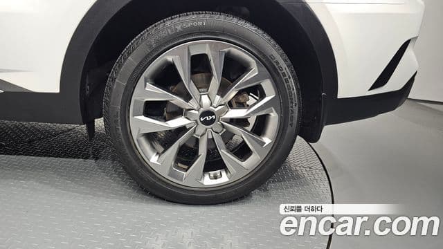 Kia Sorento 2022 — Şəkil 28/31