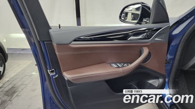BMW X3 2020 — Photo 32/32
