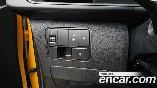 Hyundai Staria 2022 — ფოტო 16/20