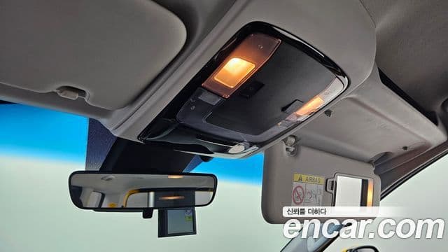 Hyundai Staria 2022 — ფოტო 18/20
