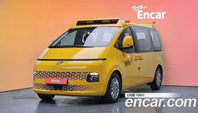 Hyundai Staria 2022 — ფოტო 1/20