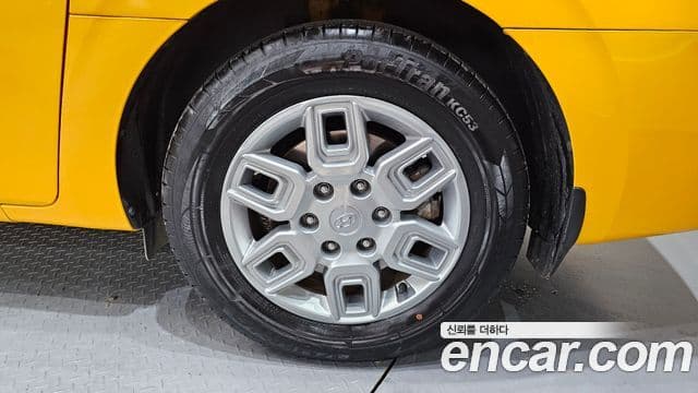 Hyundai Staria 2022 — ფოტო 10/30