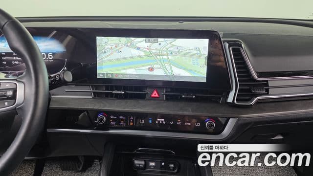Kia Sportage 2022 — ფოტო 14/20