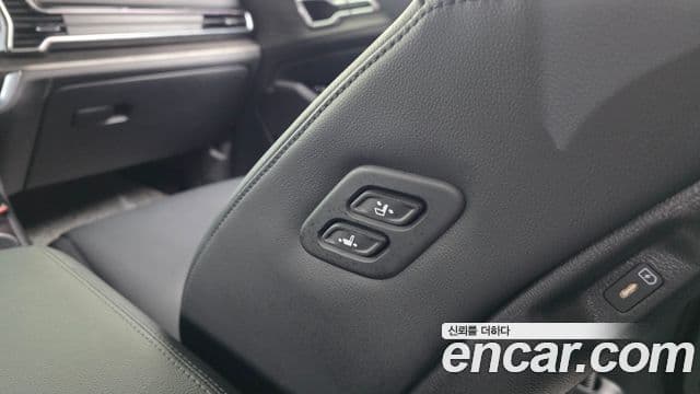 Kia Sportage 2022 — ფოტო 18/20