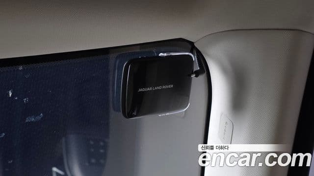Land Rover Range Rover Sport 2022 — Photo 14/33