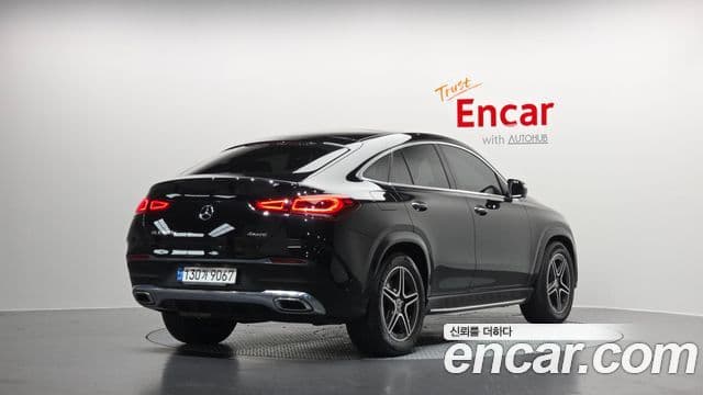 Mercedes-Benz GLE-Class 2021 — Фото 2/20