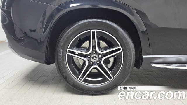 Mercedes-Benz GLE-Class 2021 — Фото 5/20