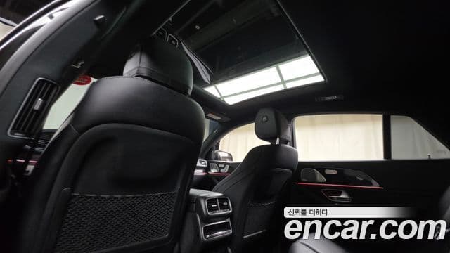 Mercedes-Benz GLE-Class 2021 — Şəkil 25/34