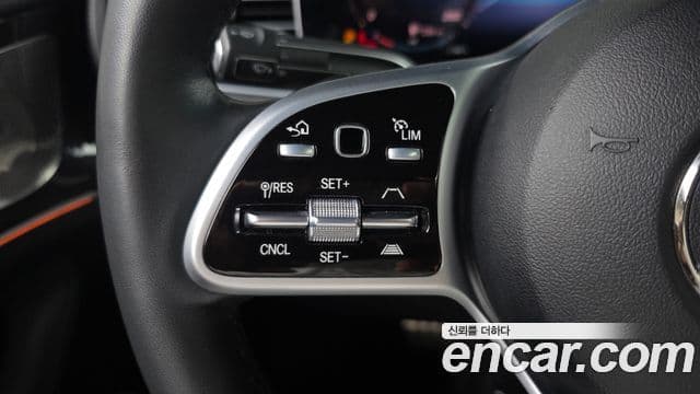 Mercedes-Benz GLE-Class 2021 — Şəkil 10/34