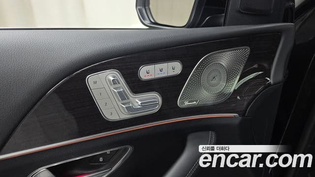 Mercedes-Benz GLE-Class 2021 — Şəkil 17/34