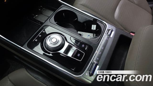 Kia Carnival 2025 — ფოტო 9/20