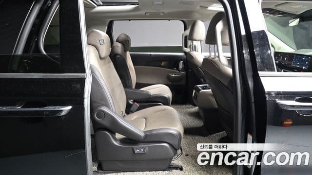 Kia Carnival 2025 — ფოტო 12/20