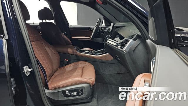 BMW X5 2025 — Фото 10/20