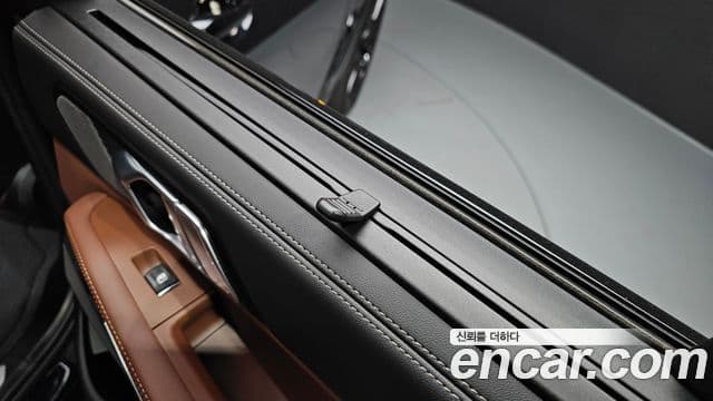 BMW X5 2025 — Photo 36/37