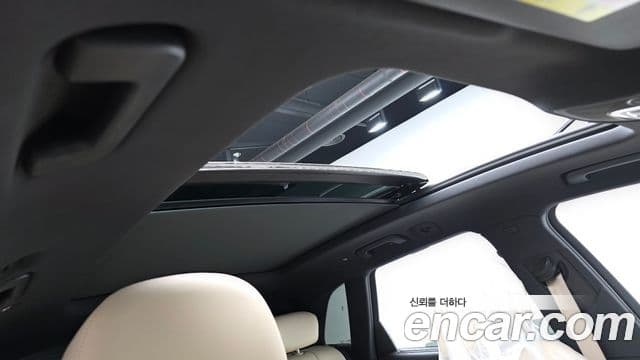 Audi Q5 2023 — Şəkil 18/20