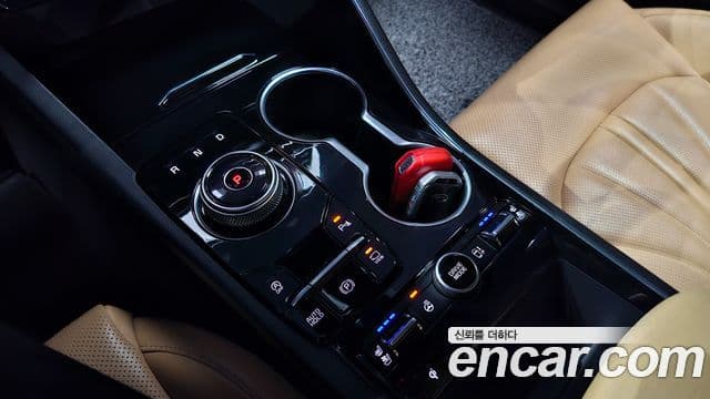 Kia K5 2020 — ფოტო 9/20