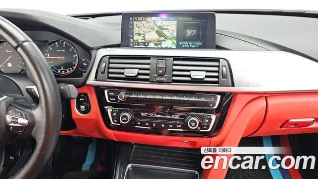 BMW 4 Series 2018 — Şəkil 13/20