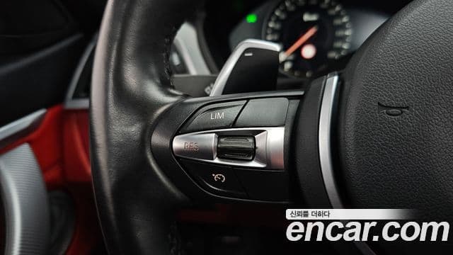 BMW 4 Series 2018 — Şəkil 15/20