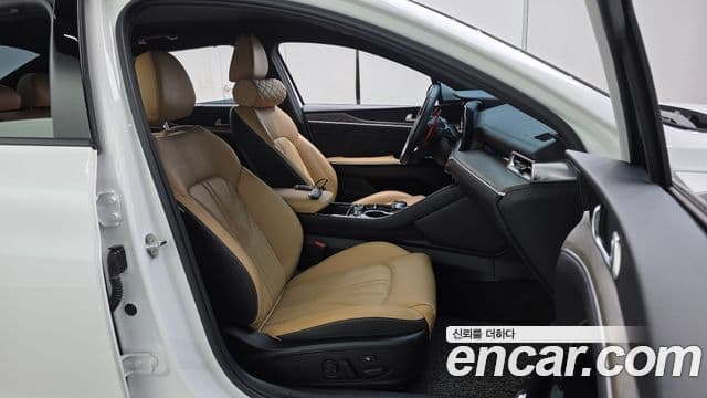 Kia K5 2023 — Photo 24/32